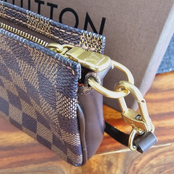 Authentic Louis Vuitton Navona damier ebene with original box. - Picture 7 of 15